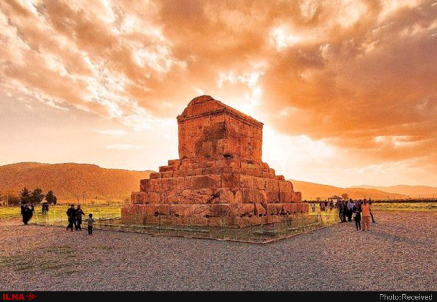 Zein-o-Din Caravanserai and Iran Imperial Cities Tour